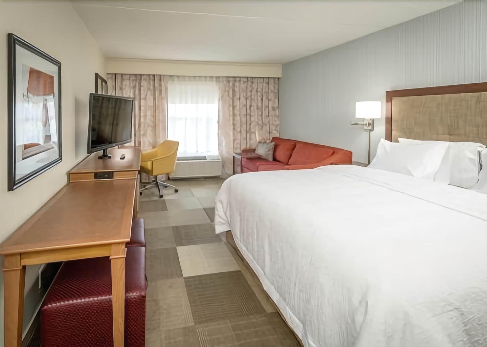 Hampton Inn & Suites Oakwood Village-Cleveland Exterior photo